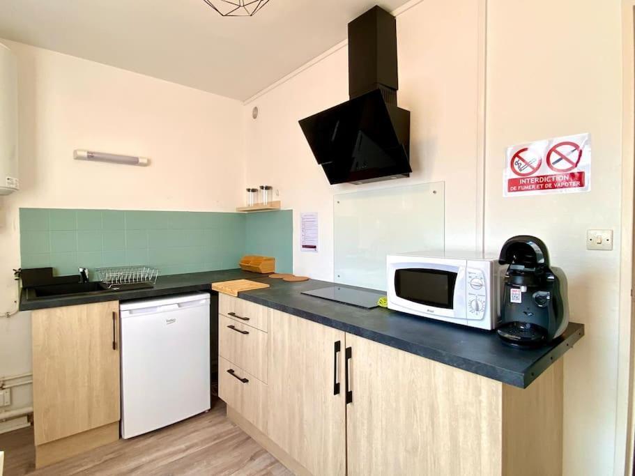 T2 Cosy Proche Hopital + Parking Gratuit Sur Place Auxerre Dış mekan fotoğraf