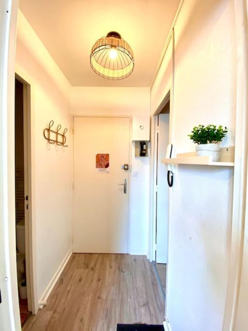 T2 Cosy Proche Hopital + Parking Gratuit Sur Place Auxerre Dış mekan fotoğraf