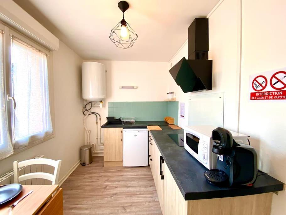 T2 Cosy Proche Hopital + Parking Gratuit Sur Place Auxerre Dış mekan fotoğraf